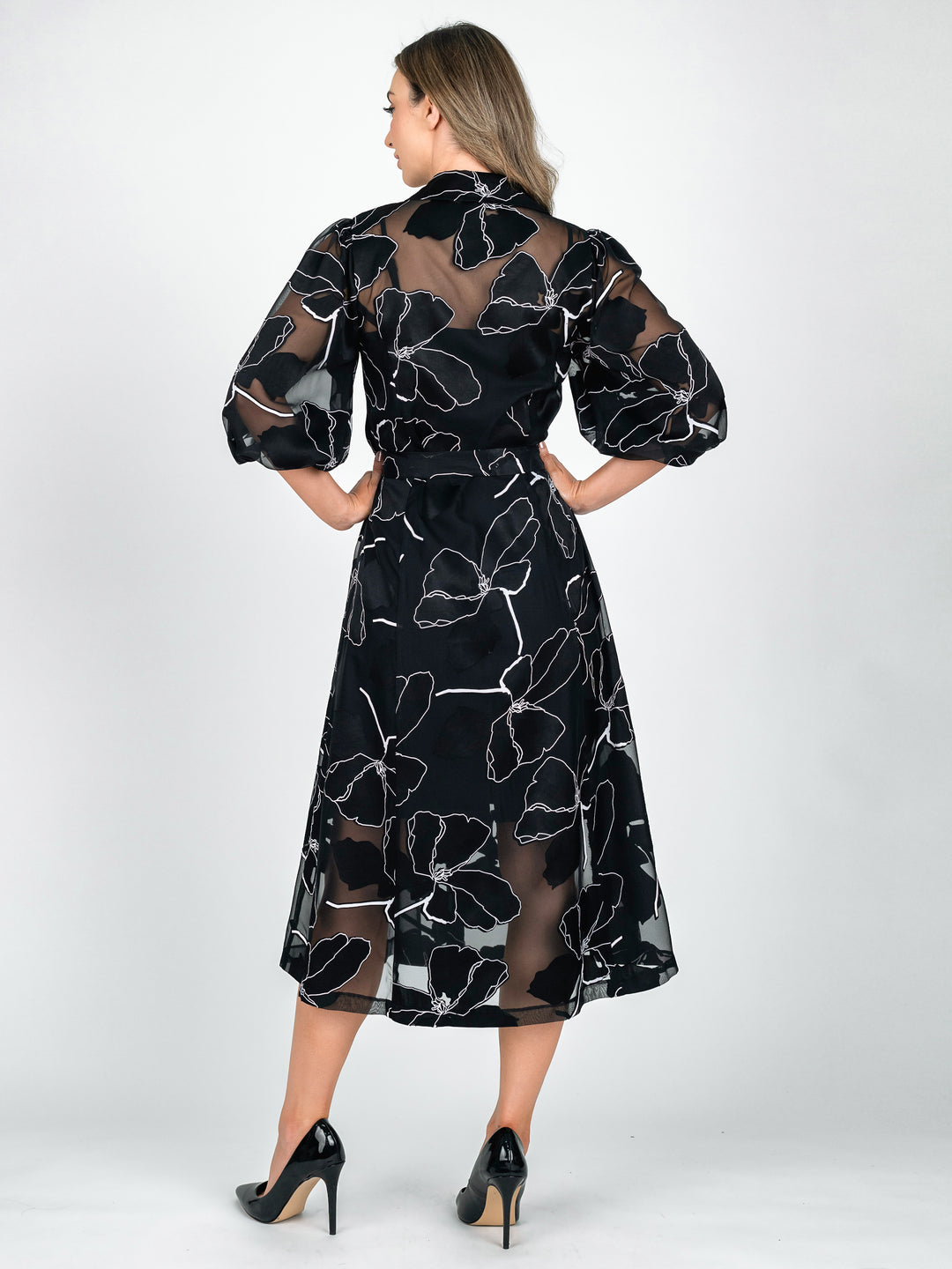 Black and white floral a-line women's shirt dress with 3/4 blouson sleeves